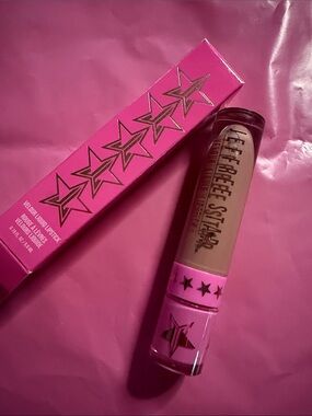 Jeffree Star Velour Liquid Lipstick in Christmas Cookie